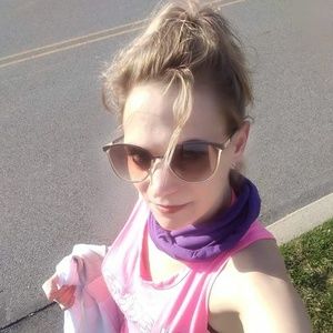 Meet your Posher, Tasha